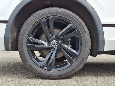 2024 Volkswagen Tiguan 2.0T SE R-Line Black