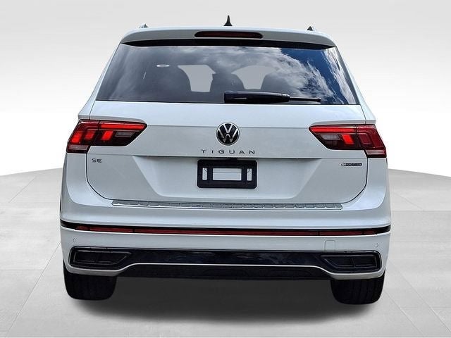 2024 Volkswagen Tiguan 2.0T SE R-Line Black