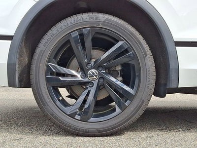 2024 Volkswagen Tiguan 2.0T SE R-Line Black
