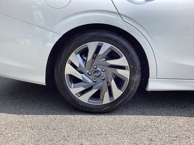 2025 Subaru LEGACY Limited