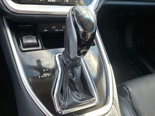 2022 Subaru Legacy Limited XT