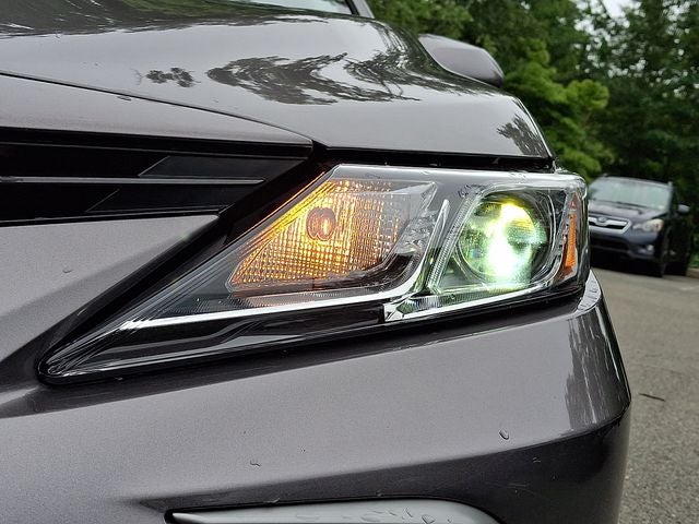 2024 Toyota Camry Hybrid LE