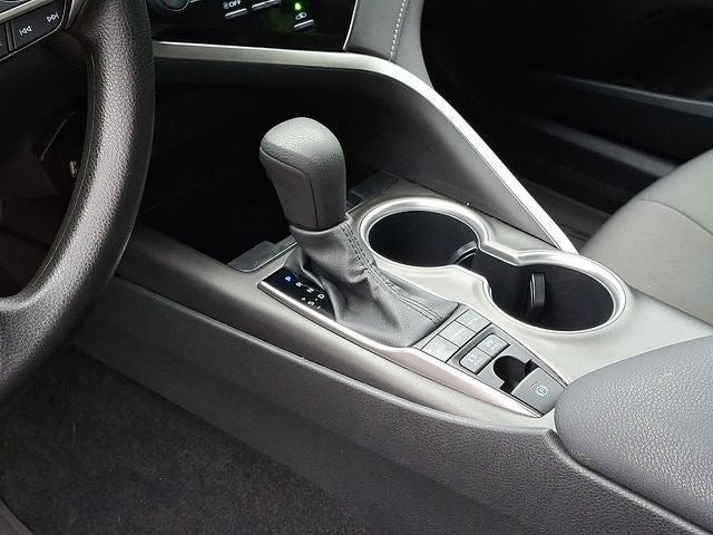 2024 Toyota Camry Hybrid LE