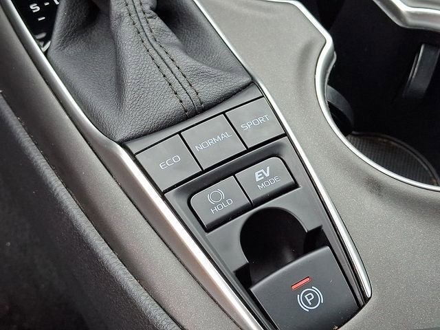 2024 Toyota Camry Hybrid LE