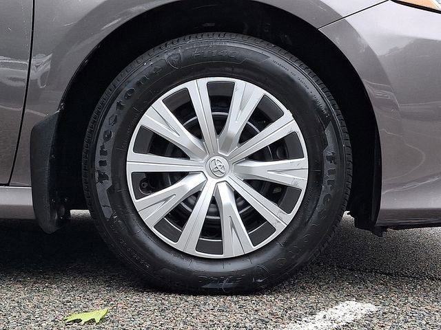 2024 Toyota Camry Hybrid LE
