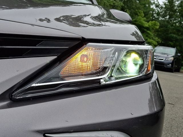 2024 Toyota Camry Hybrid LE