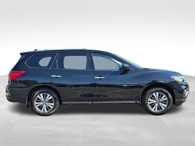 2020 Nissan Pathfinder S