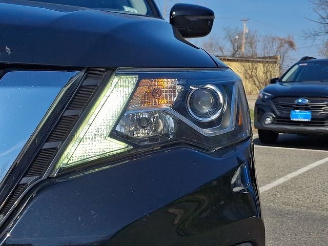 2020 Nissan Pathfinder S