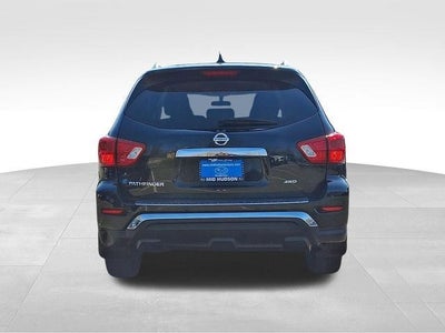 2020 Nissan Pathfinder S