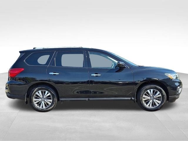 2020 Nissan Pathfinder S