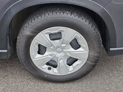 2023 Subaru Forester Base