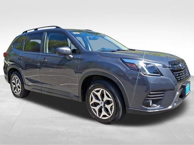 2023 Subaru Forester Premium