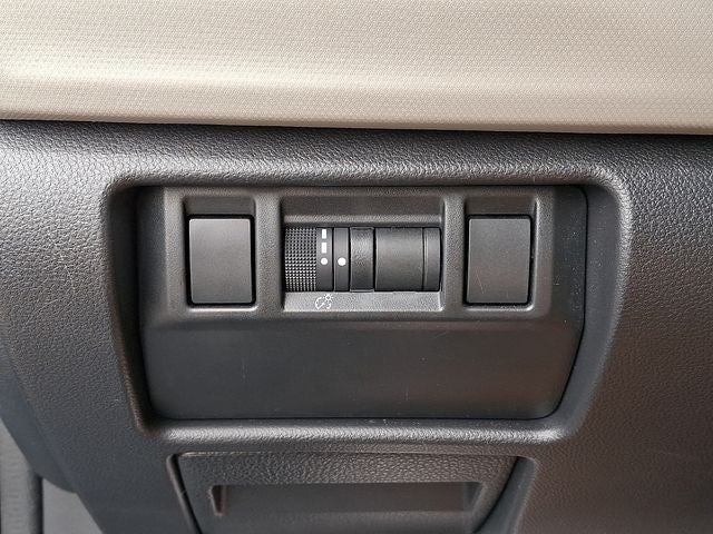 2025 Subaru Forester Base