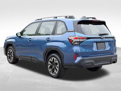 2025 Subaru Forester Base
