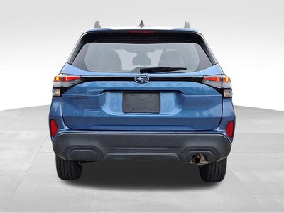 2025 Subaru Forester Base