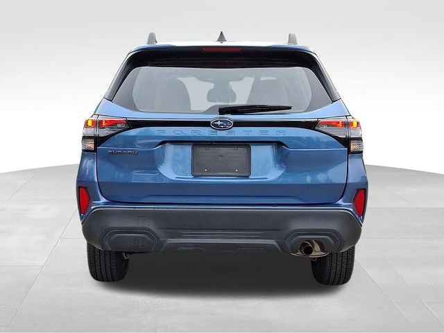 2025 Subaru Forester Base