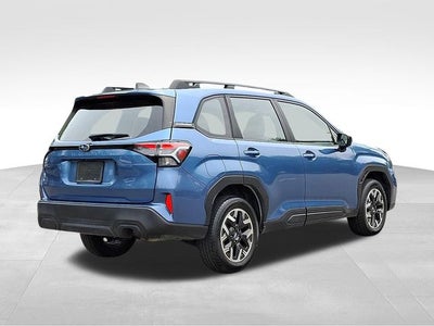 2025 Subaru Forester Base