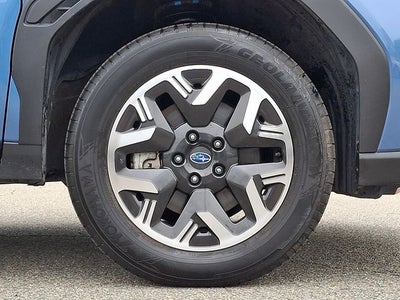 2025 Subaru Forester Base