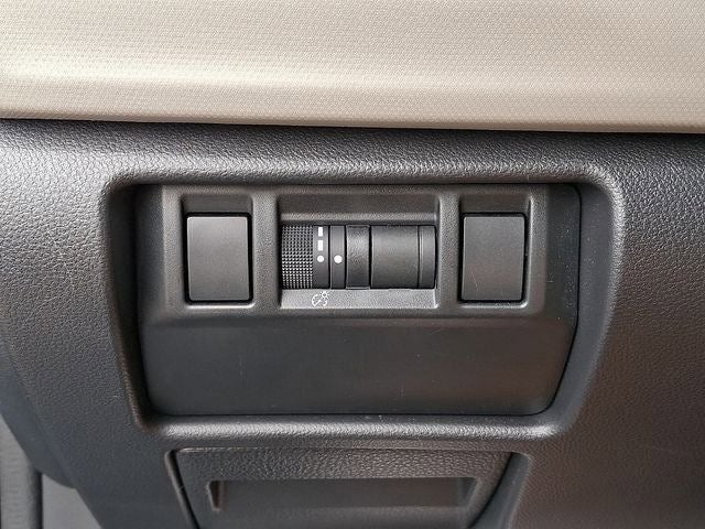 2025 Subaru Forester Base