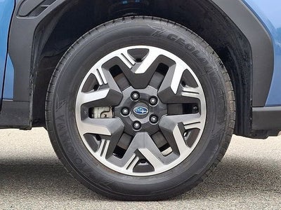 2025 Subaru Forester Base