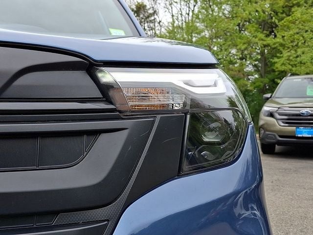 2025 Subaru Forester Base