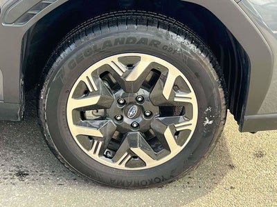 2025 Subaru Forester Base