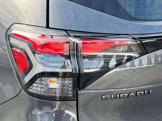 2025 Subaru Forester Base