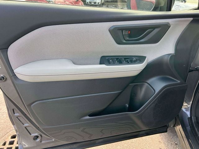 2025 Subaru Forester Base