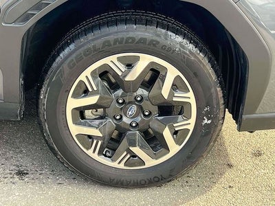 2025 Subaru Forester Base