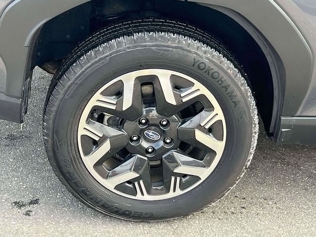 2025 Subaru Forester Base