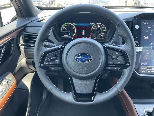 2025 Subaru FORESTER Touring Hybrid