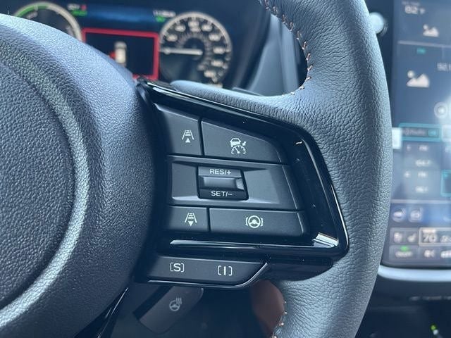 2025 Subaru FORESTER Touring Hybrid