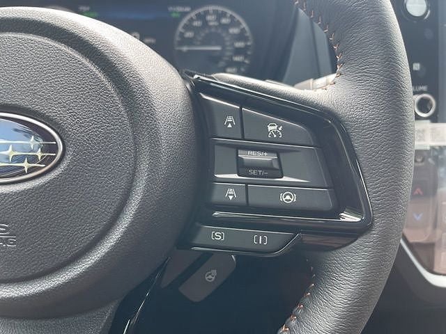 2025 Subaru FORESTER Touring Hybrid