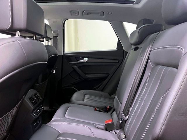 2023 Audi Q5 45 S line Premium quattro