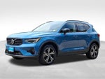 2023 Volvo XC40 B5 Plus Dark Theme