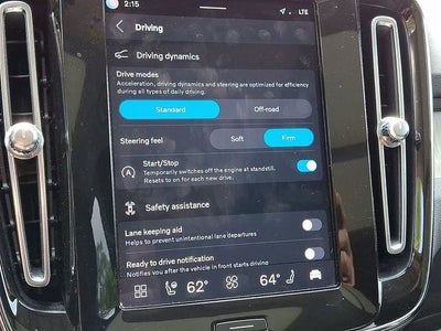 2023 Volvo XC40 B5 Plus Dark Theme