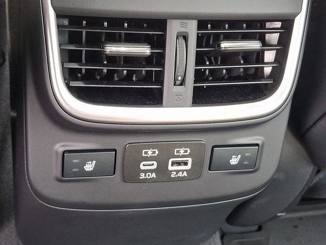 2025 Subaru Legacy Base