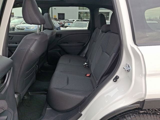 2025 Subaru Forester Base