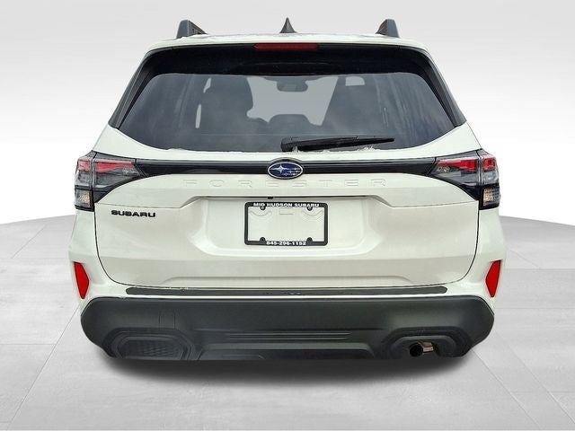 2025 Subaru Forester Base