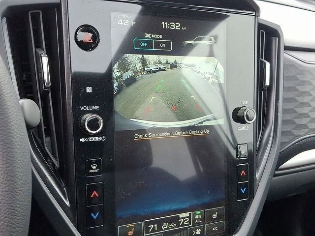 2025 Subaru Forester Base