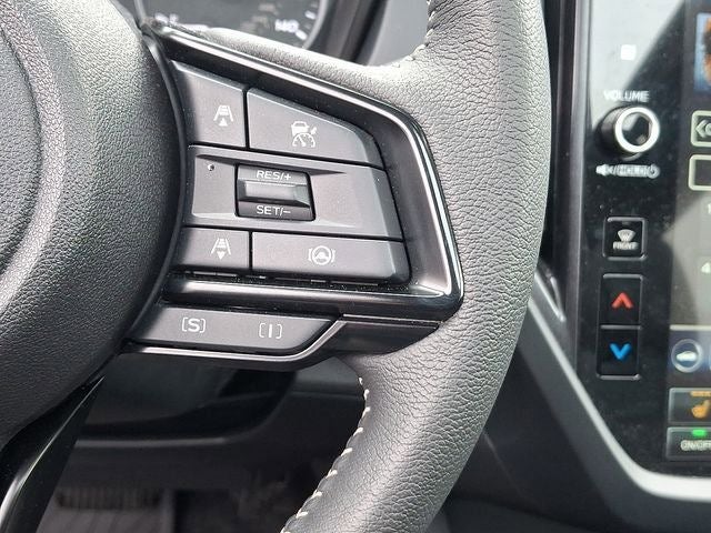 2025 Subaru Forester Base