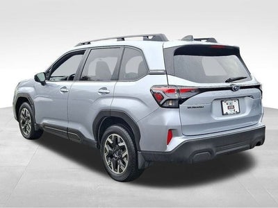 2025 Subaru Forester Base