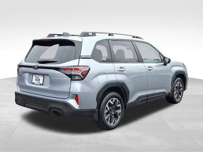 2025 Subaru Forester Base