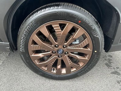 2025 Subaru Forester Base