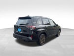 2025 Subaru Forester Base