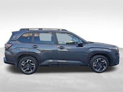 2025 Subaru Forester Hybrid Base