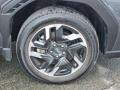 2025 Subaru Forester Hybrid Base